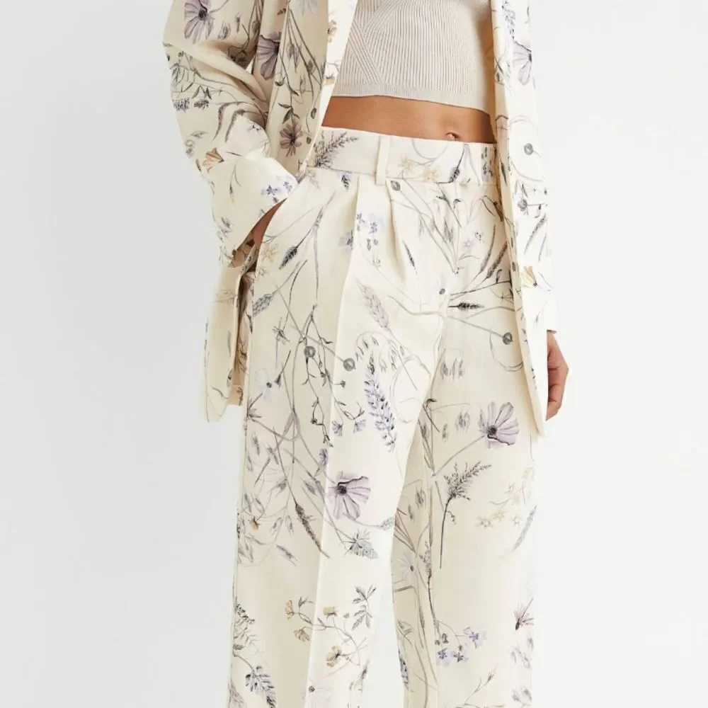 H&M Linen Blend Floral Pants High waist New